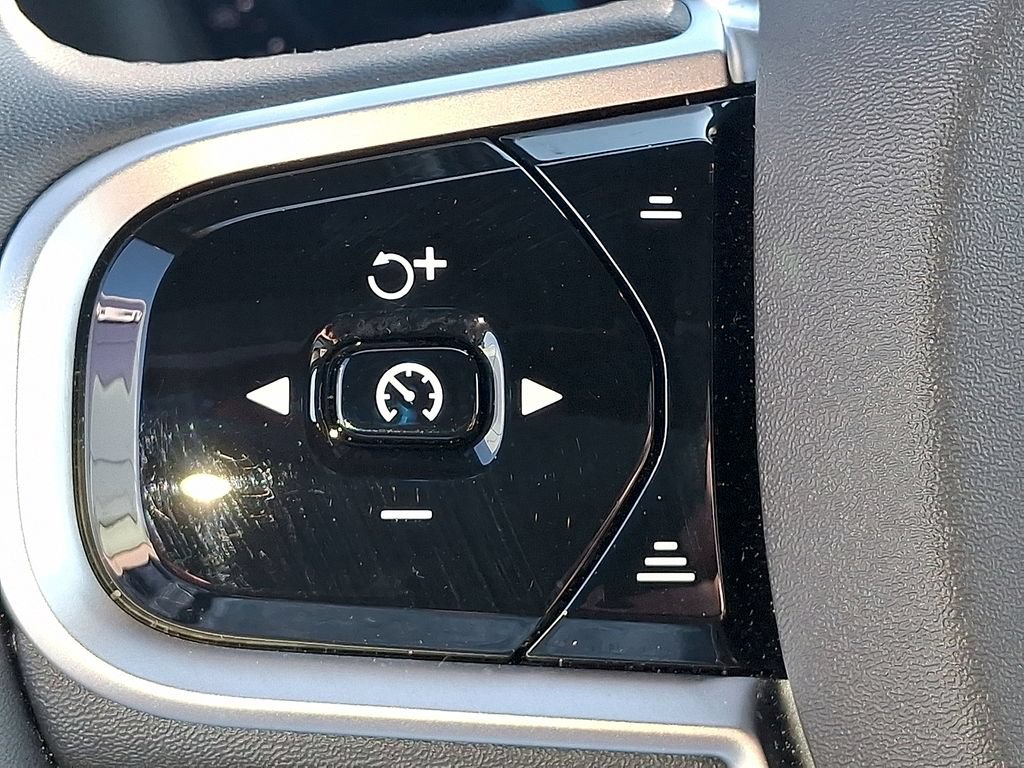 Certified 2026 Volvo XC90 B6 Plus AWD/4WD image 23
