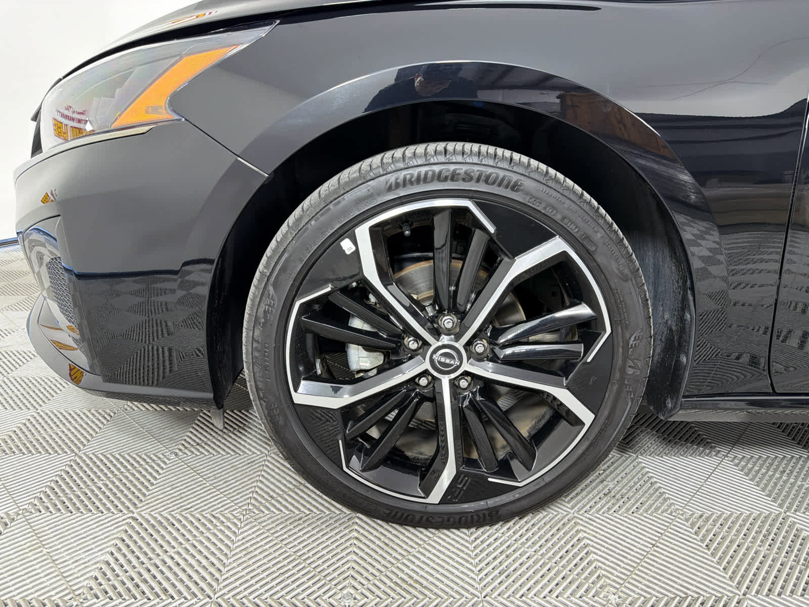 Used 2025 Nissan Altima 2.5 SR image 10