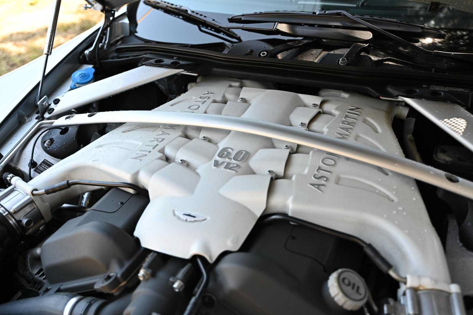 Used 2009 Aston Martin DBS Coupe RWD image 19