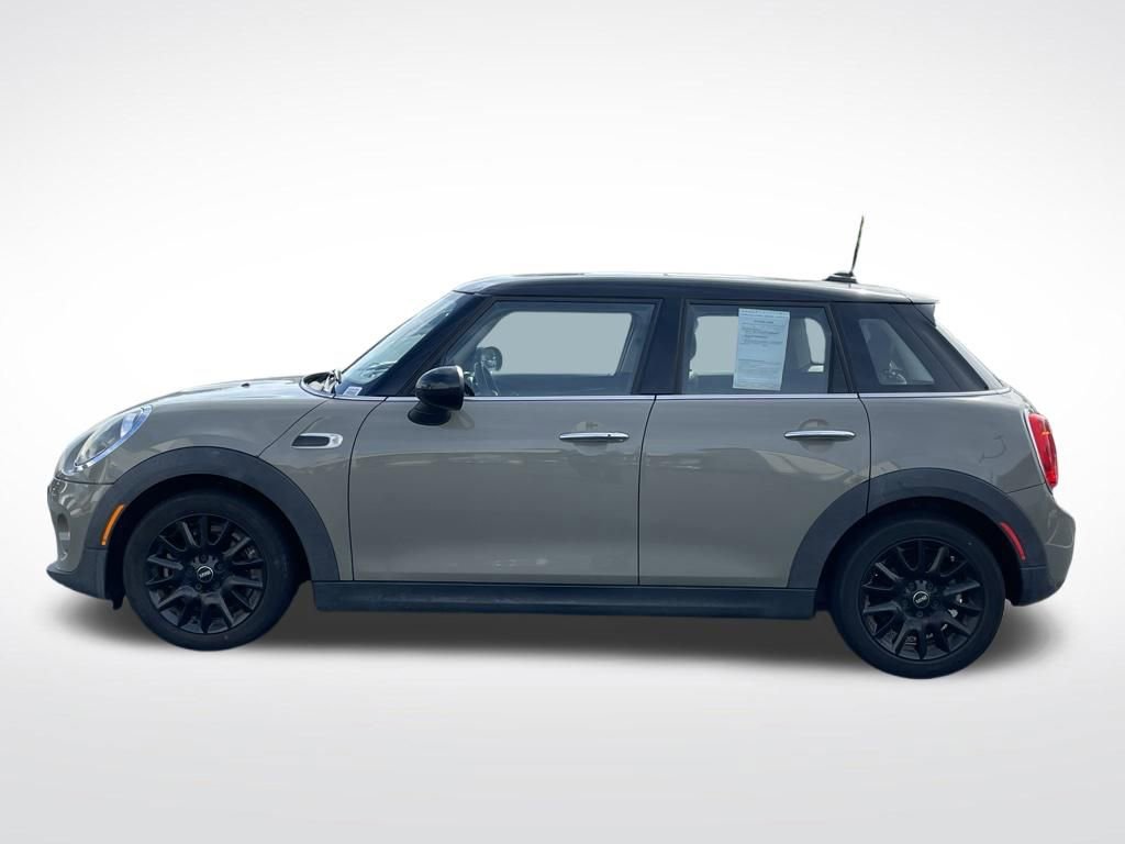 Used 2019 MINI Cooper 4-Door Hardtop FWD image 2