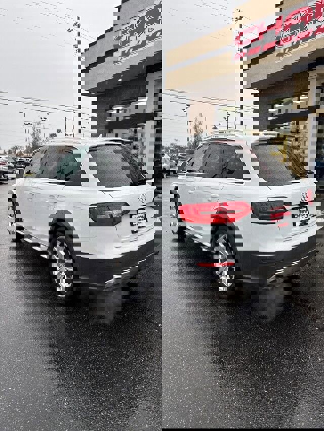 Used 2016 Audi A4 Premium Plus w/ Technology Package AWD/4WD image 8