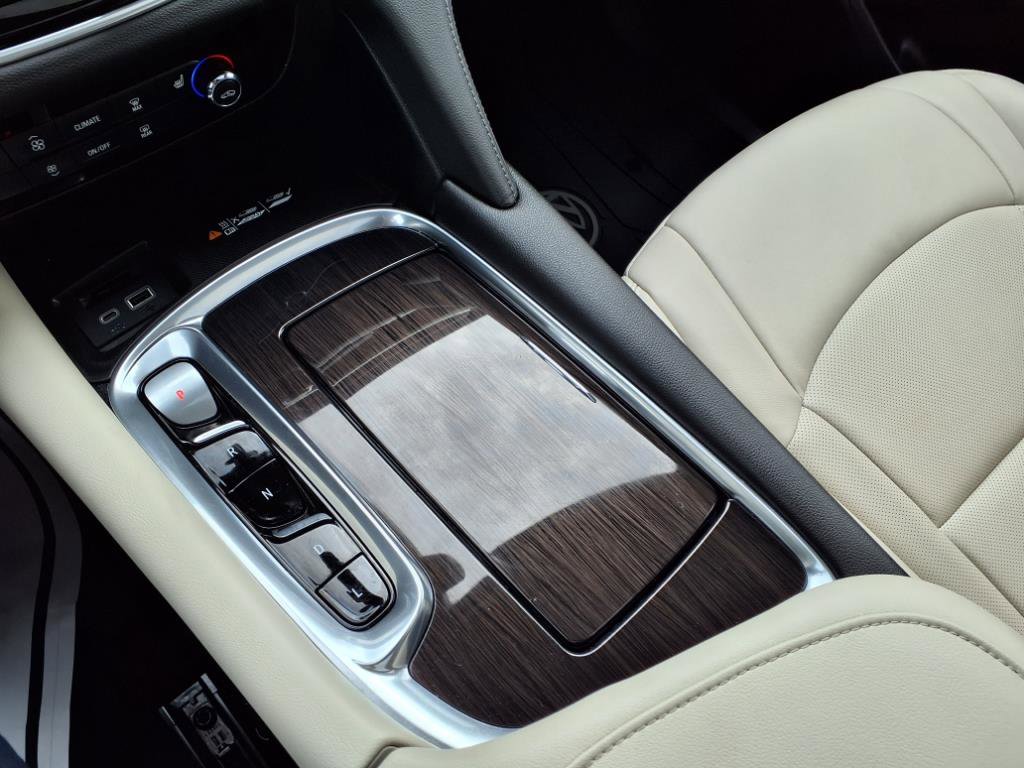 Used 2022 Buick Enclave Essence w/ Experience Buick Package image 24