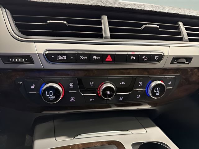 Used 2018 Audi Q7 2.0T Premium image 20