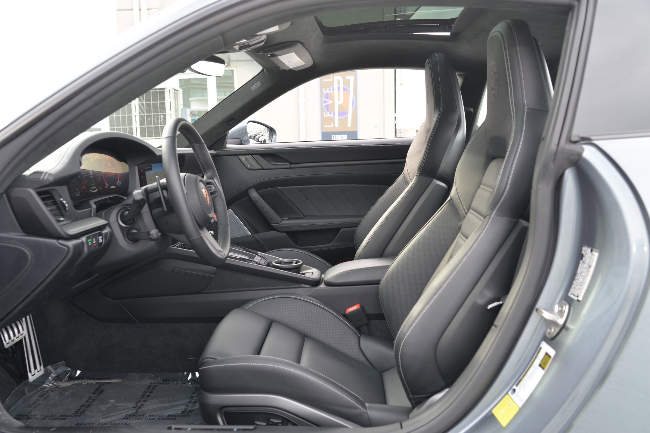 Certified 2025 Porsche 911 Carrera GTS image 5