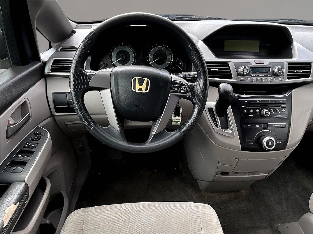 Used 2011 Honda Odyssey LX image 8