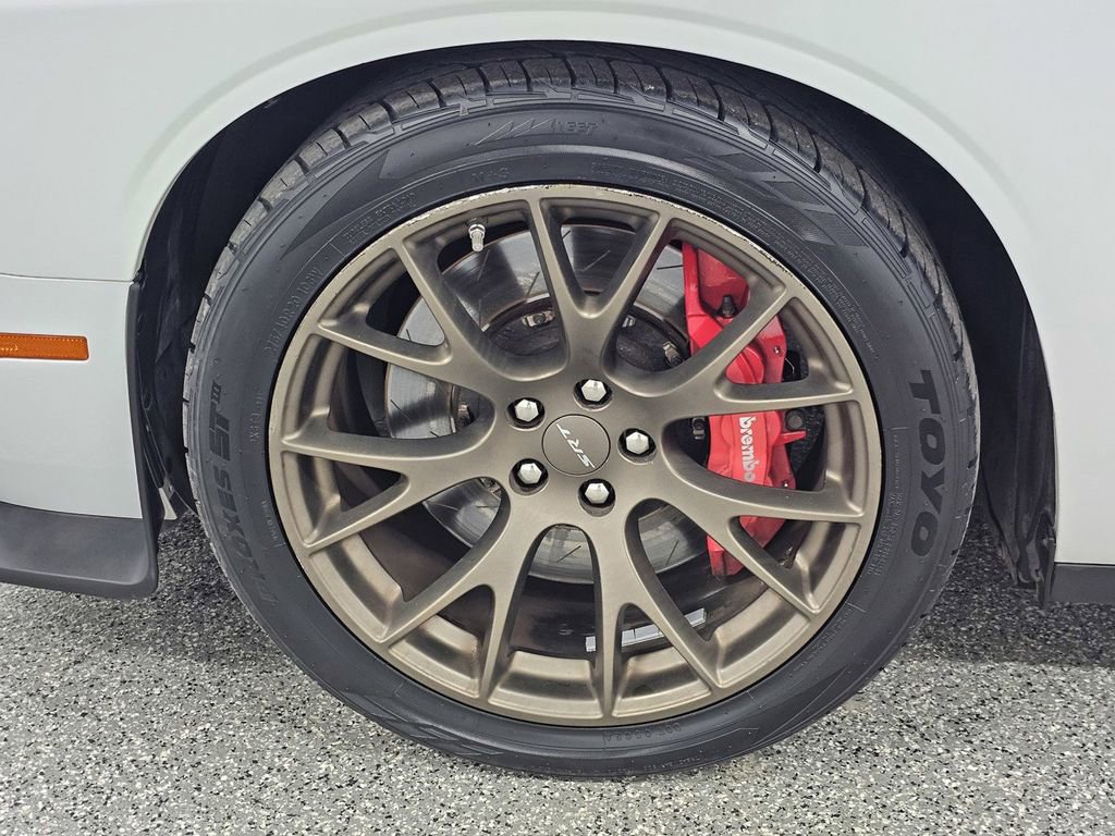 Used 2016 Dodge Challenger SRT Hellcat RWD image 8