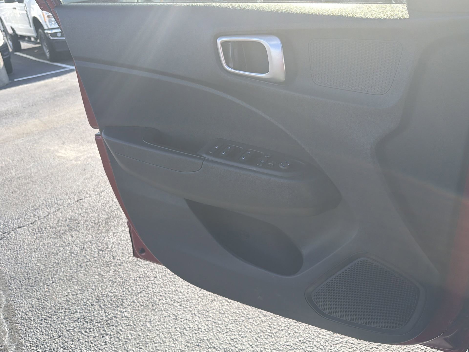 Used 2020 Hyundai Venue SE image 16