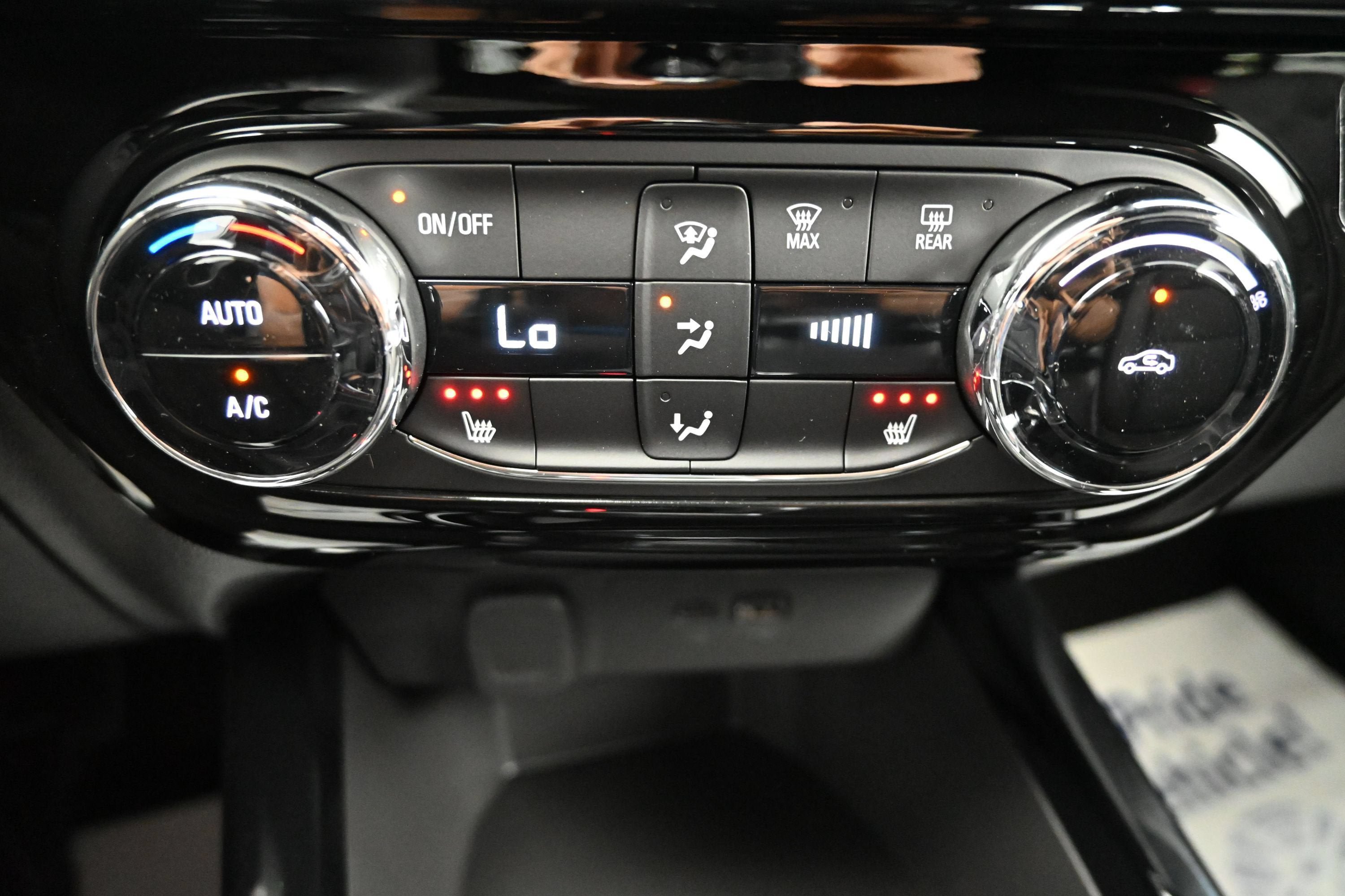 New 2026 Chevrolet Trax RS w/ Driver Confidence Package FWD image 17