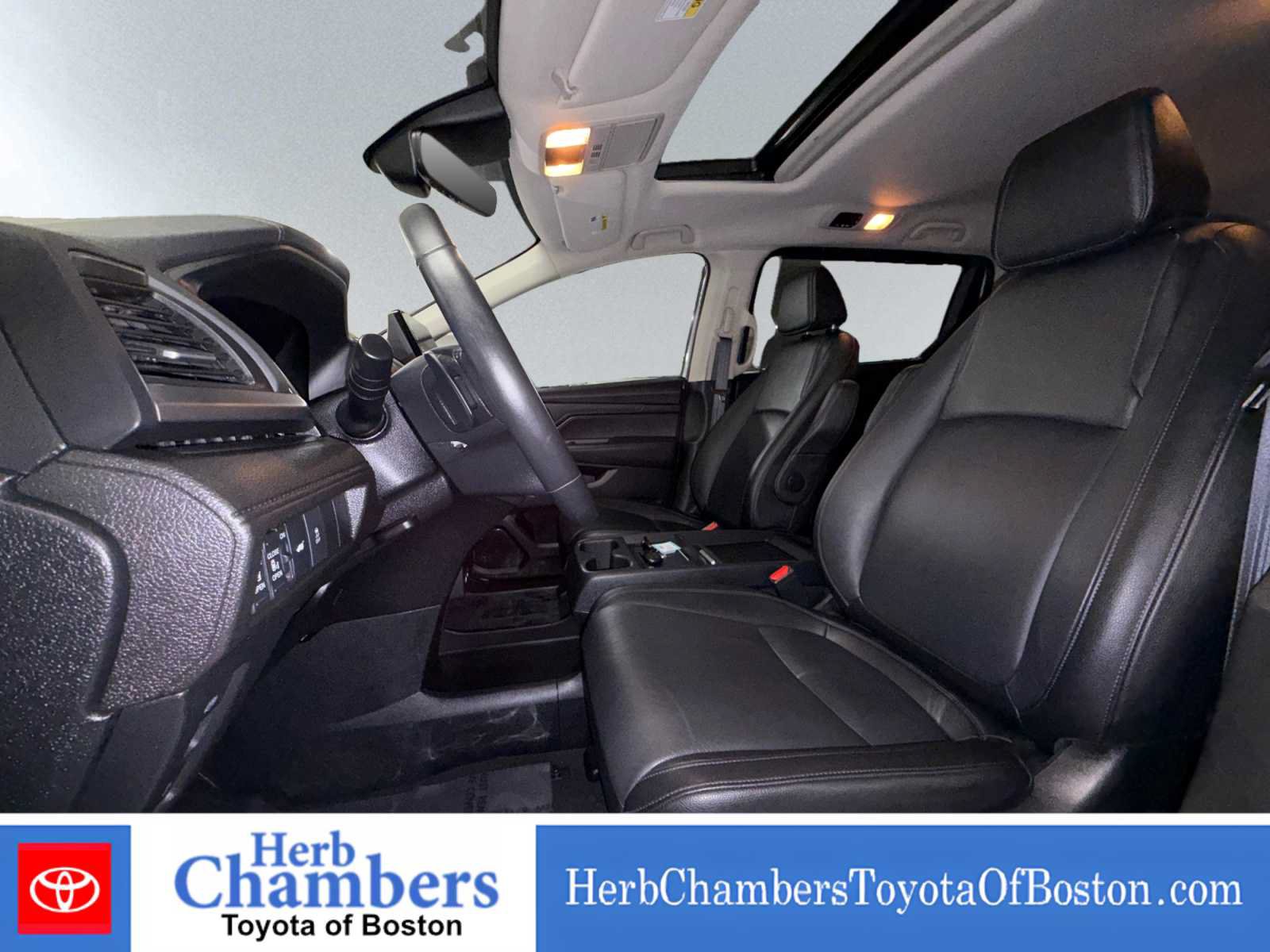 Used 2025 Honda Odyssey EX-L image 11