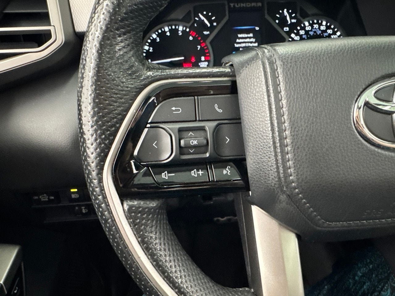 Used 2022 Toyota Tundra Limited w/ TRD Off-Road Package AWD/4WD image 20