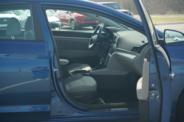 Used 2020 Hyundai Elantra SEL image 19