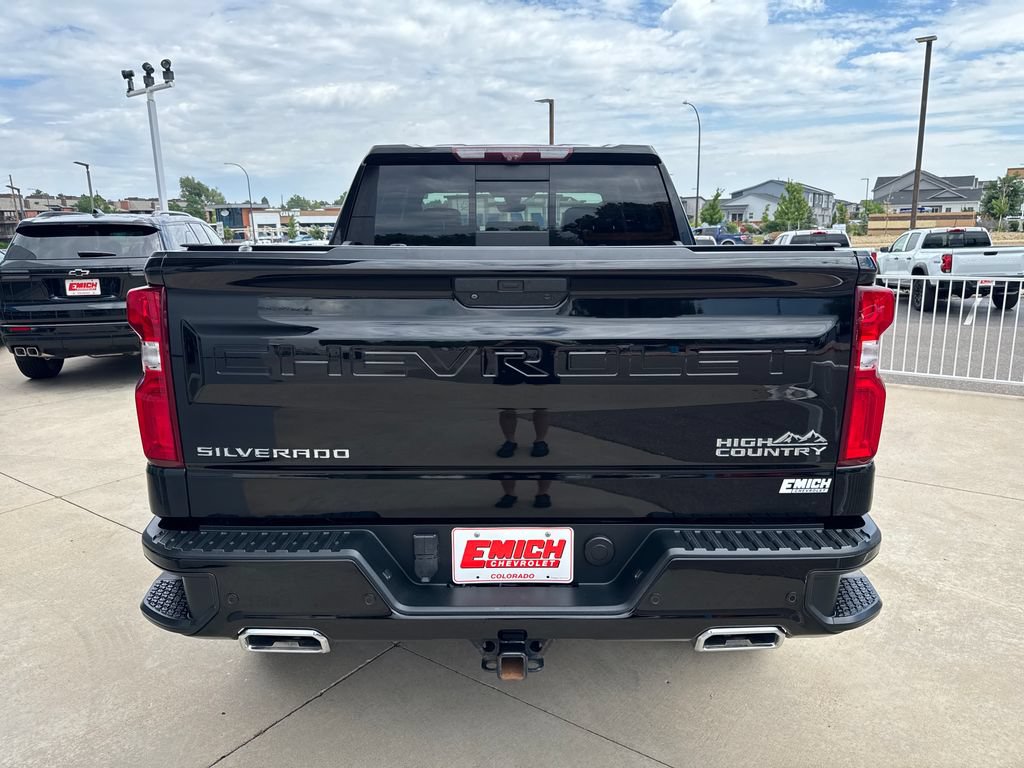 Used 2020 Chevrolet Silverado 1500 High Country w/ Technology Package AWD/4WD image 4