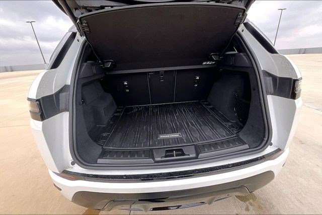New 2026 Land Rover Range Rover Evoque S image 33