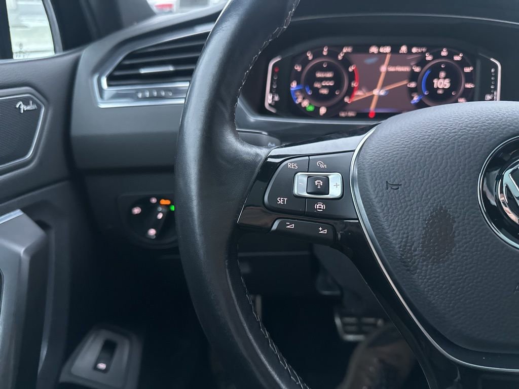 Used 2021 Volkswagen Tiguan SEL Premium R-Line w/ 3rd Row Seat Package image 17