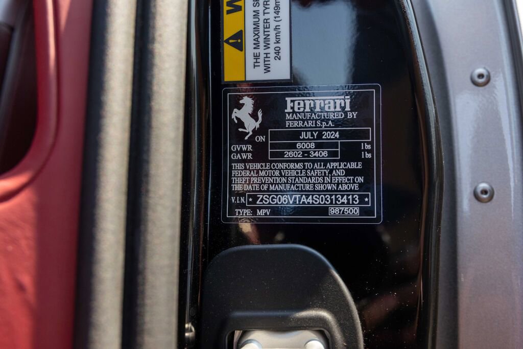 Certified 2025 Ferrari Purosangue image 40