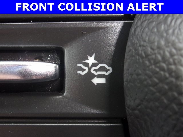 Used 2025 Chevrolet Equinox EV LT image 4