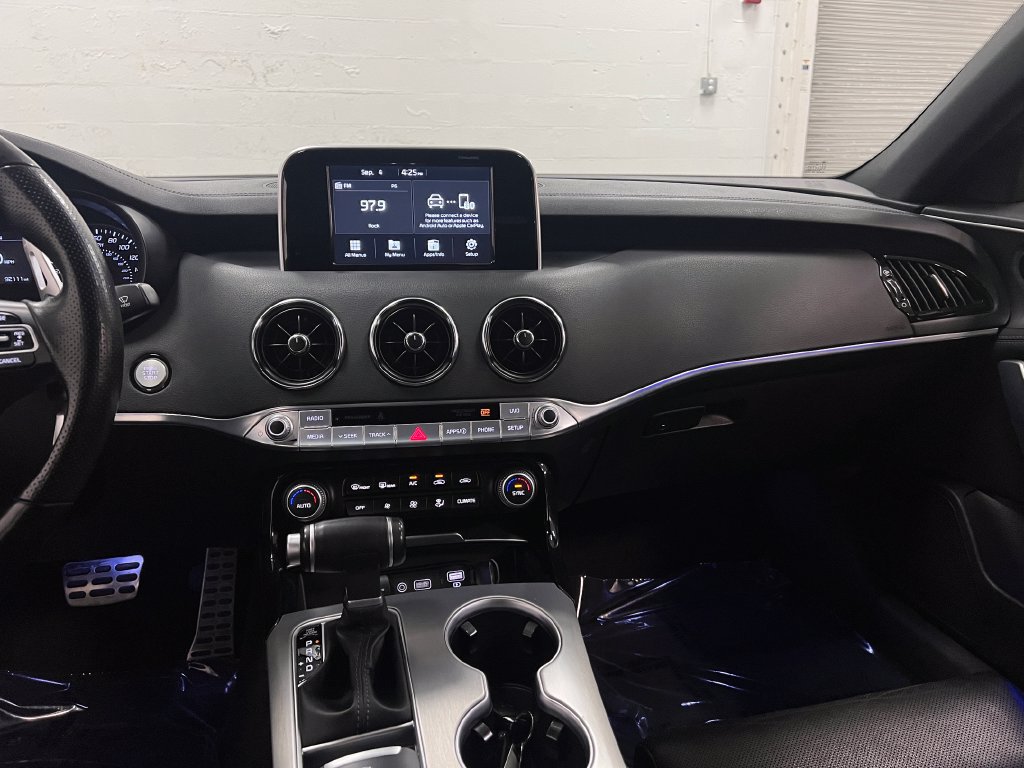 Used 2019 Kia Stinger GT AWD/4WD image 18
