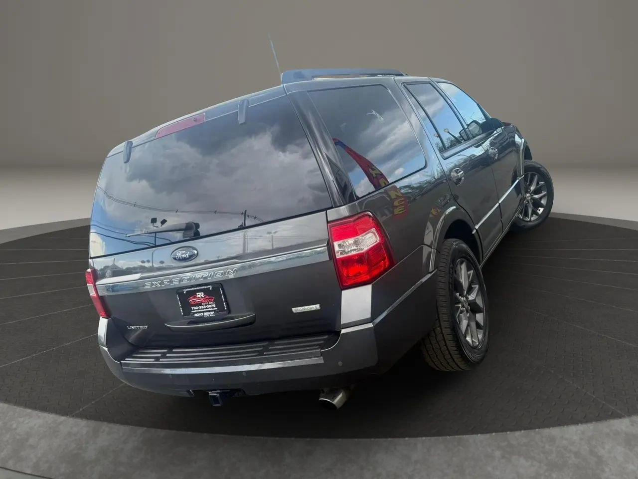 Used 2017 Ford Expedition Limited w/ Equipment Group 301A AWD/4WD image 70