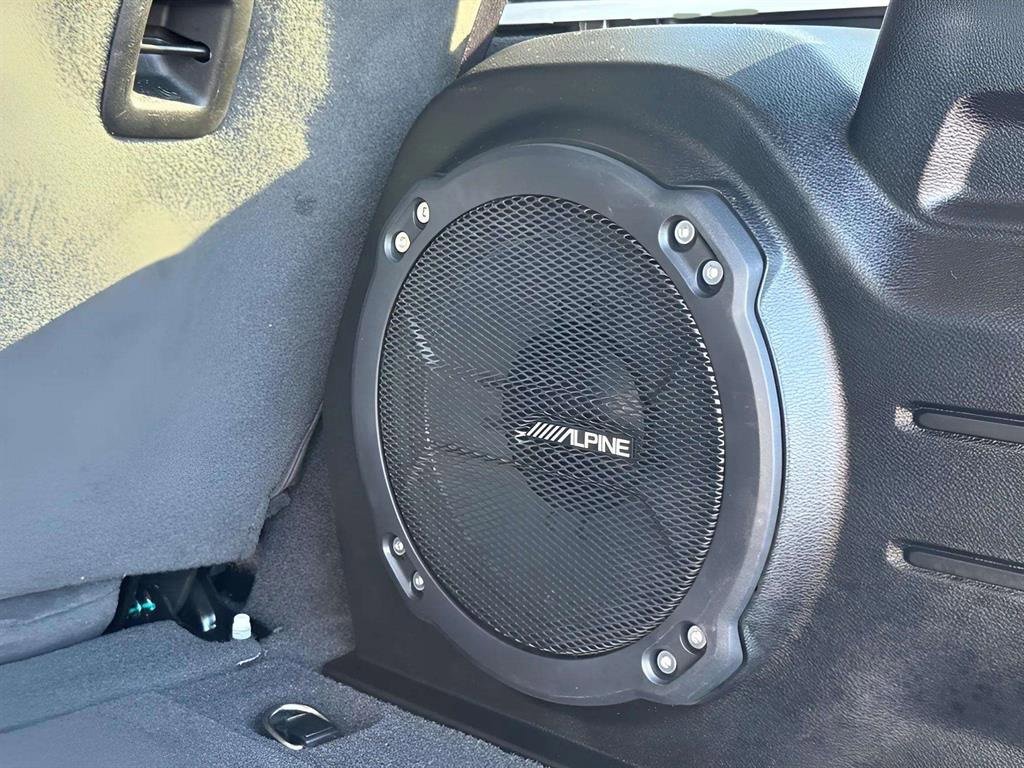 Used 2022 Jeep Wrangler Unlimited Sahara w/ Cold Weather Group image 10