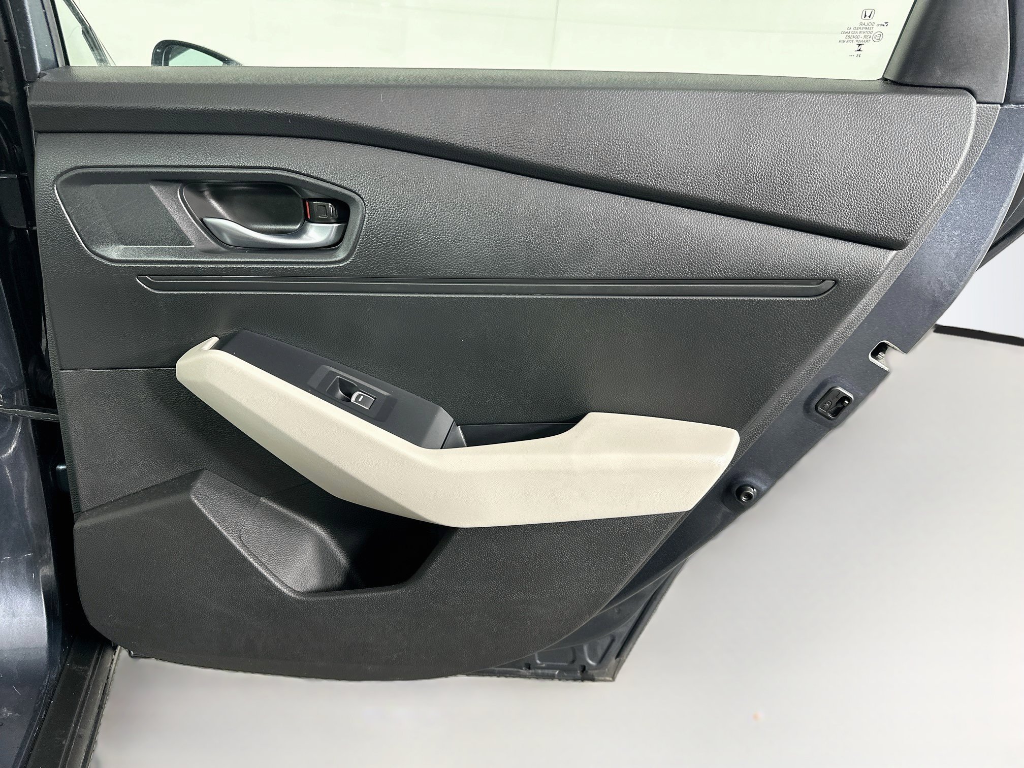 Used 2025 Honda Accord LX image 28