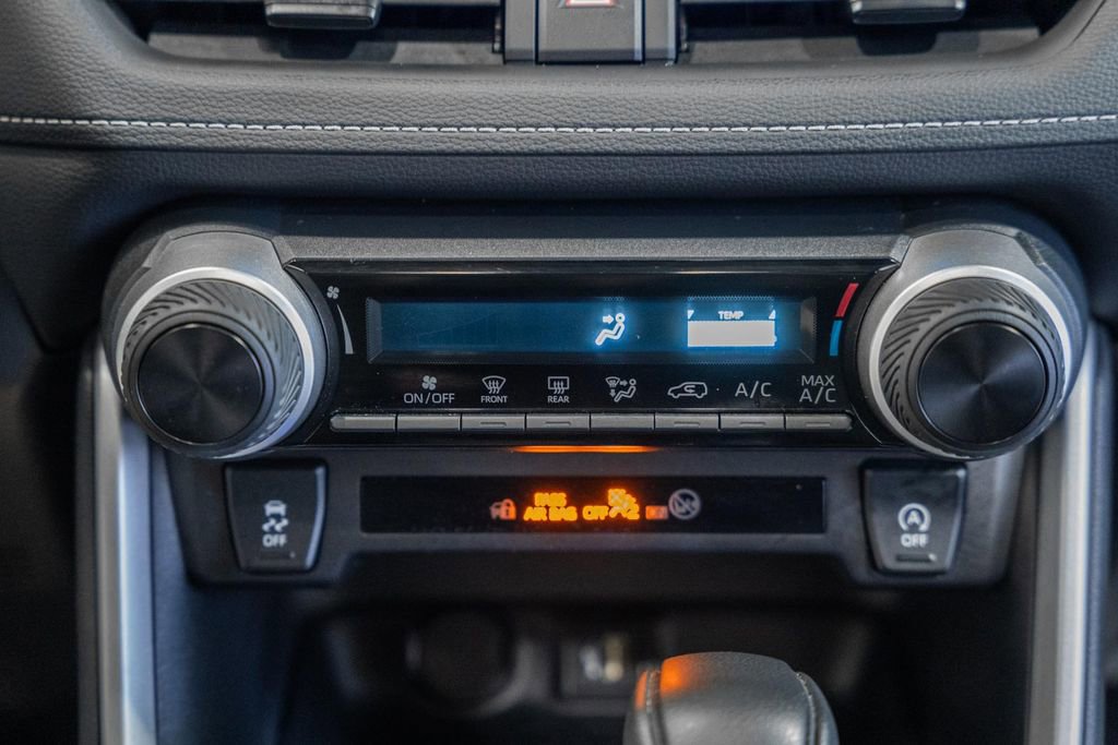 Used 2025 Toyota RAV4 LE image 20