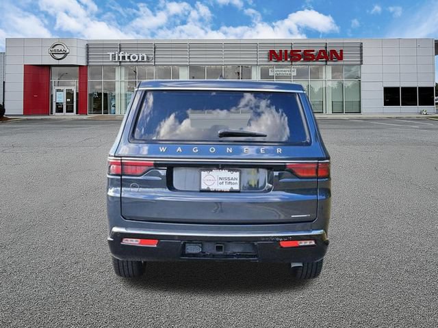 Used 2024 Jeep Wagoneer L Series II RWD image 5