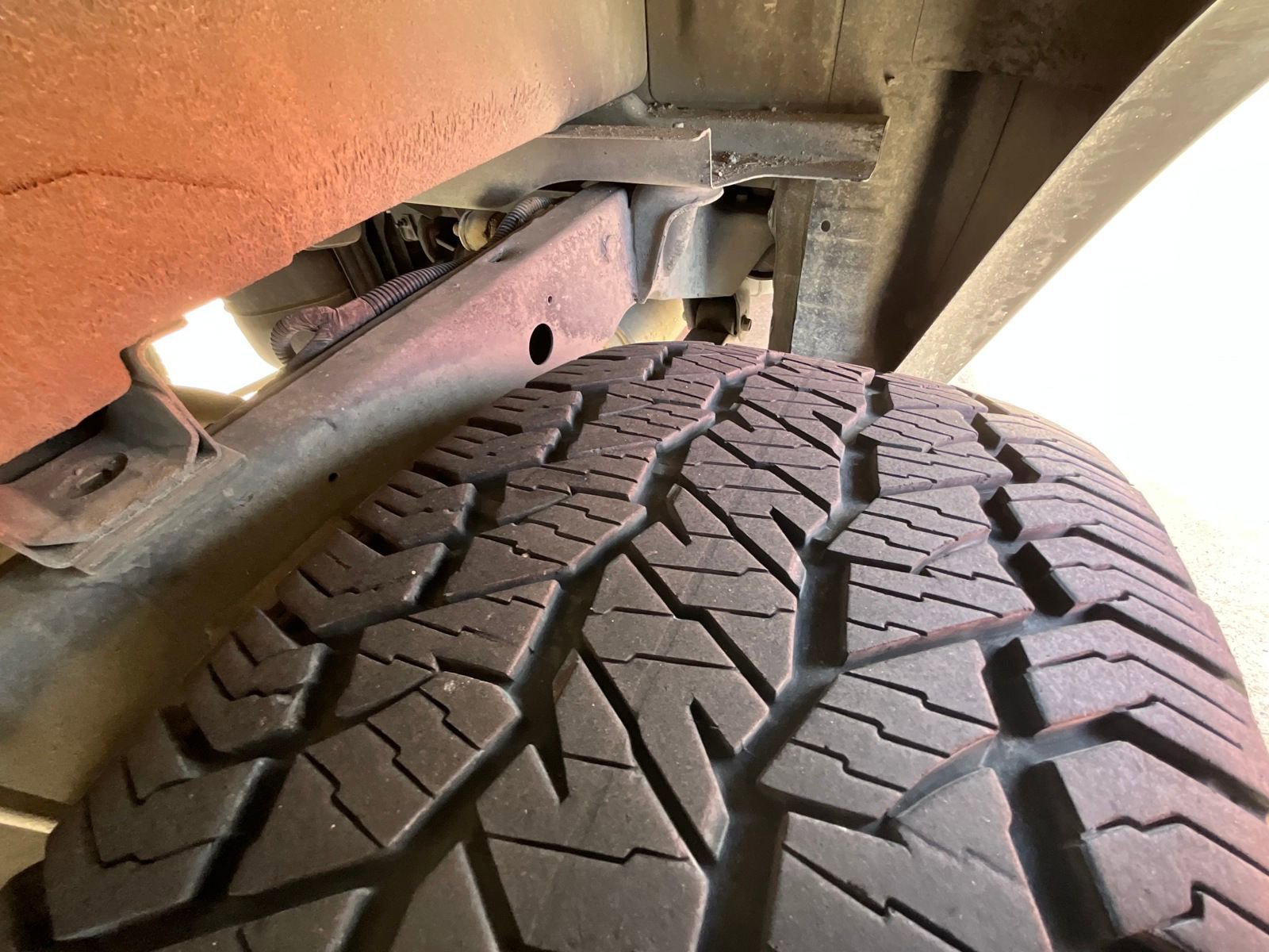 Certified 2024 Nissan Frontier PRO-4X w/ Pro Convenience Package image 2