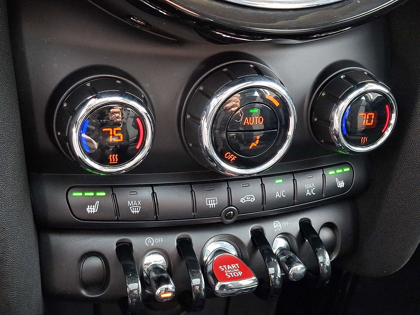 Certified 2023 MINI Cooper 2-Door Hardtop image 16