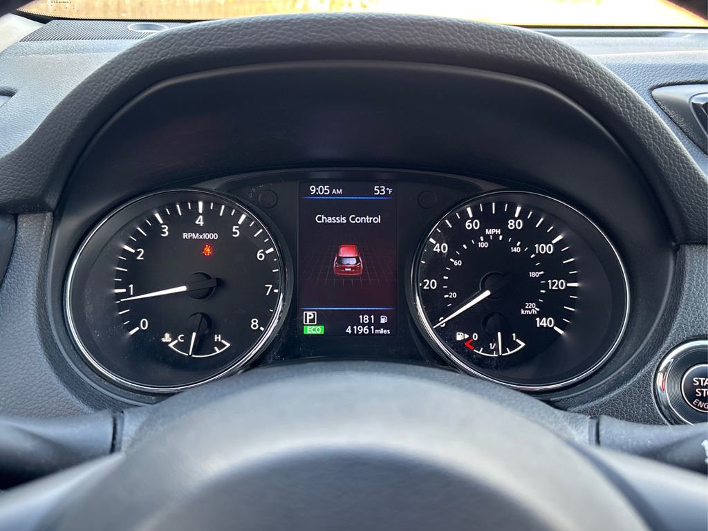 Used 2019 Nissan Rogue SV image 22