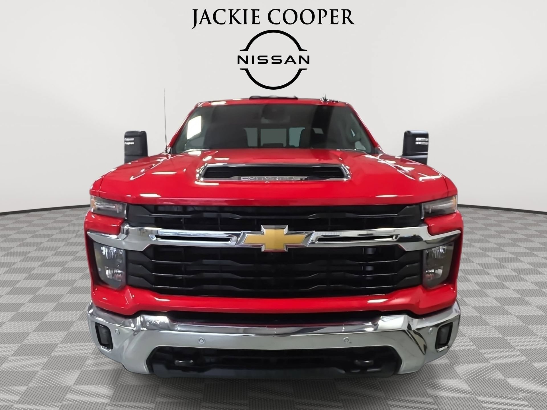 Used 2026 Chevrolet Silverado 2500 LT w/ Safety Package AWD/4WD image 2
