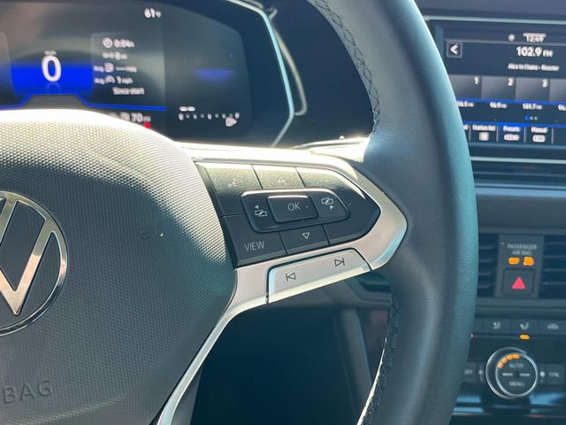 Used 2024 Volkswagen Jetta SE image 17