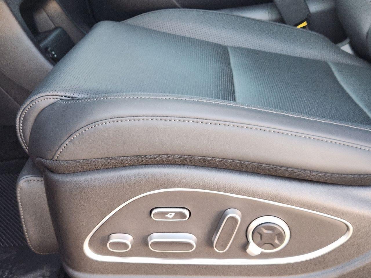 New 2026 Hyundai Palisade Calligraphy FWD image 21