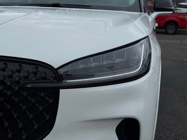 New 2026 Lincoln Aviator AWD w/ Jet Appearance Package image 8