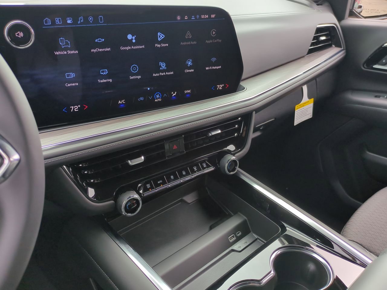 New 2026 Chevrolet Suburban LS w/ LPO, Dark Essentials Package image 13