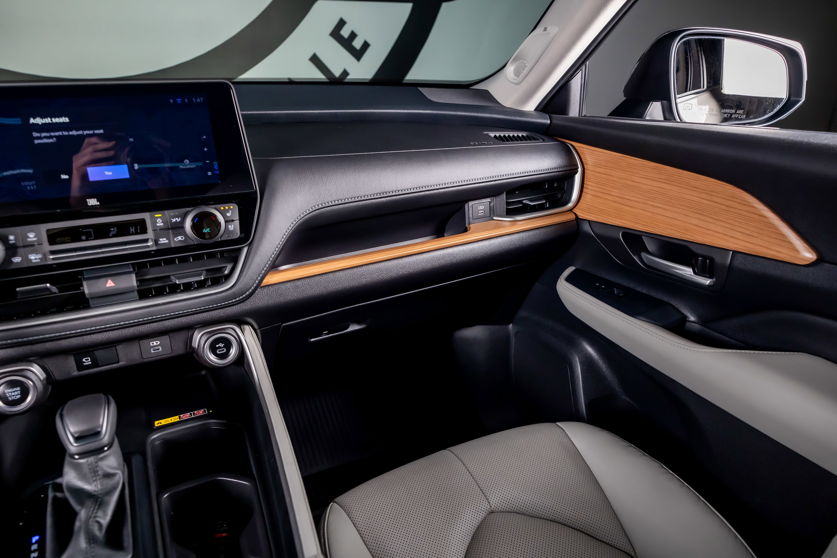 Used 2025 Toyota Grand Highlander FWD image 7