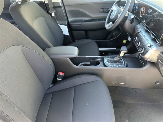 New 2027 Hyundai Kona SE FWD image 25