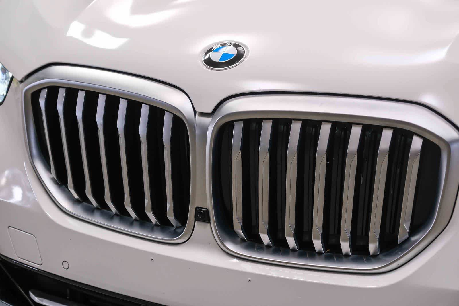 Used 2025 BMW X5 sDrive40i w/ Executive Package RWD image 13