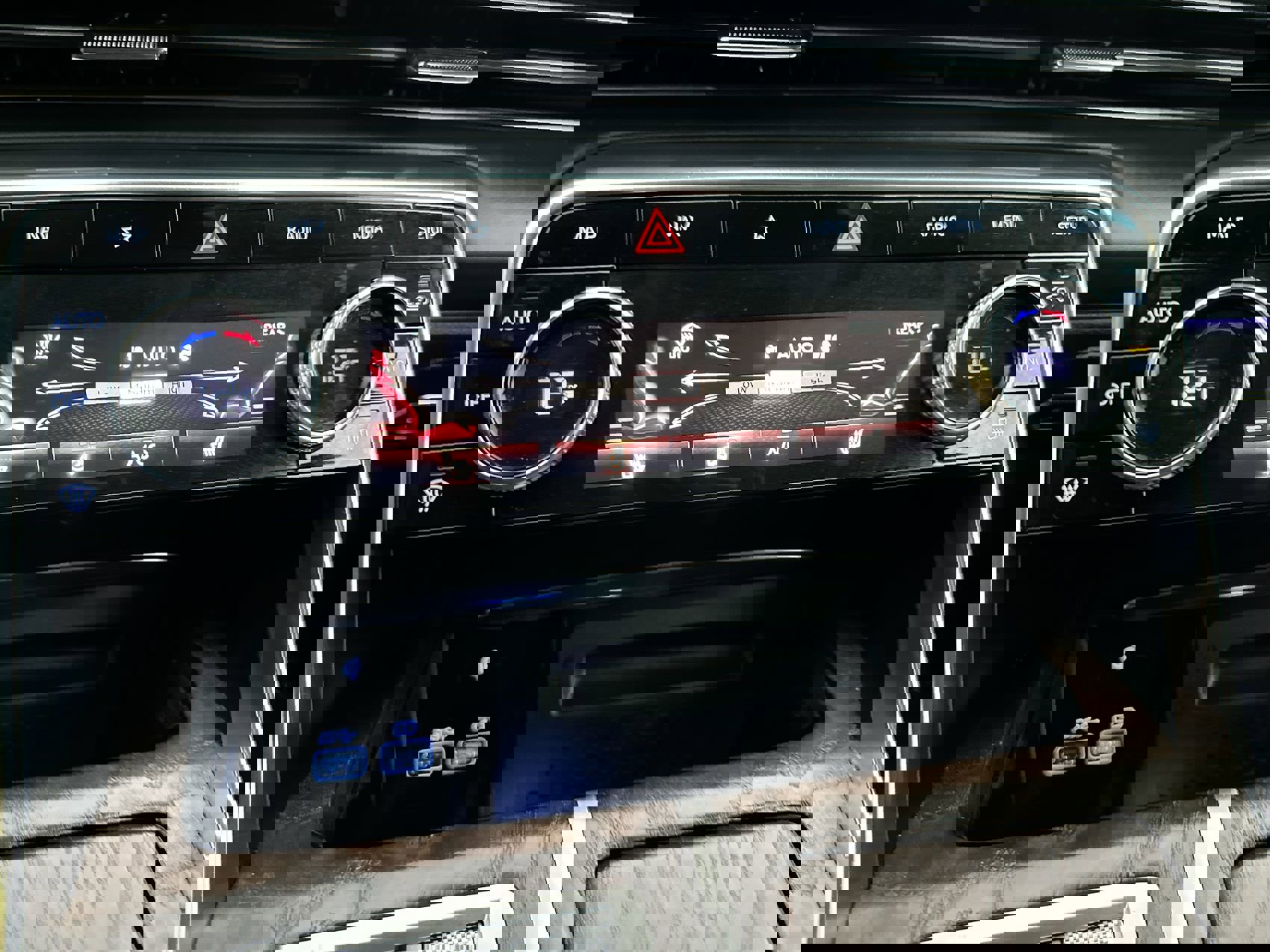 Used 2024 Genesis GV80 2.5T image 19