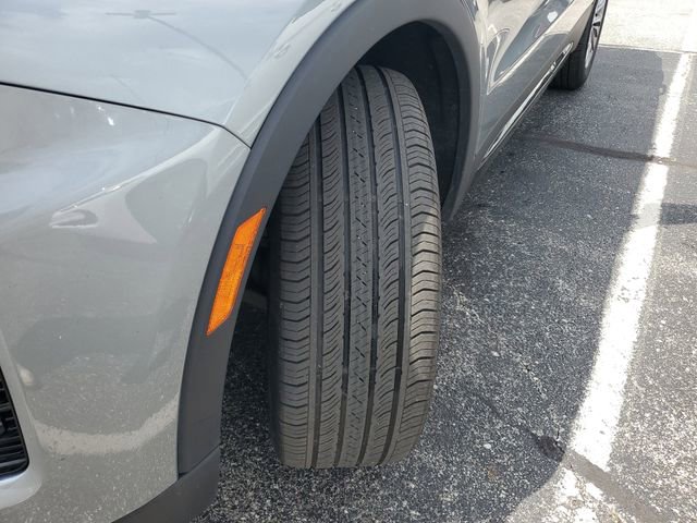 Used 2024 Cadillac XT4 Premium Luxury image 12