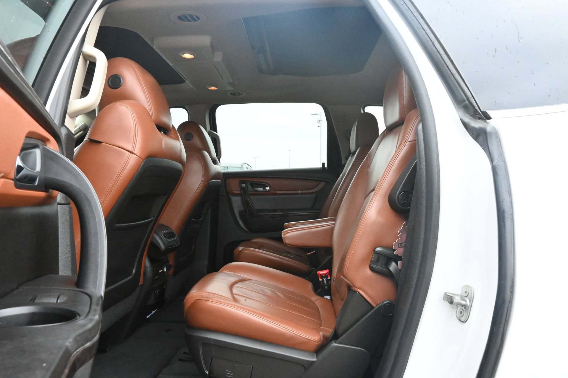 Used 2016 Chevrolet Traverse LTZ w/ LPO, 'HIT The Road' Package FWD image 20