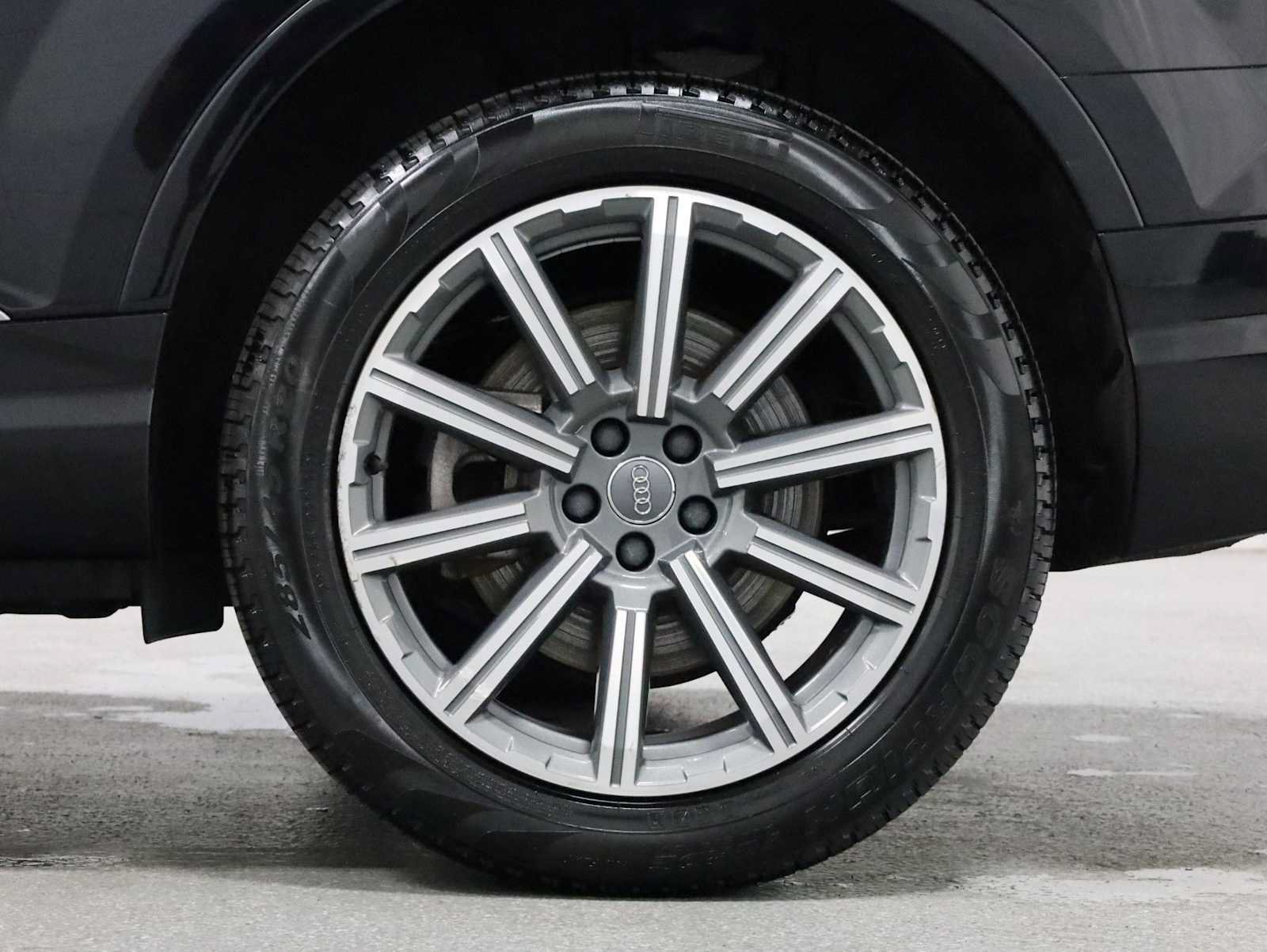 Used 2019 Audi Q7 3.0T Premium Plus AWD/4WD image 37