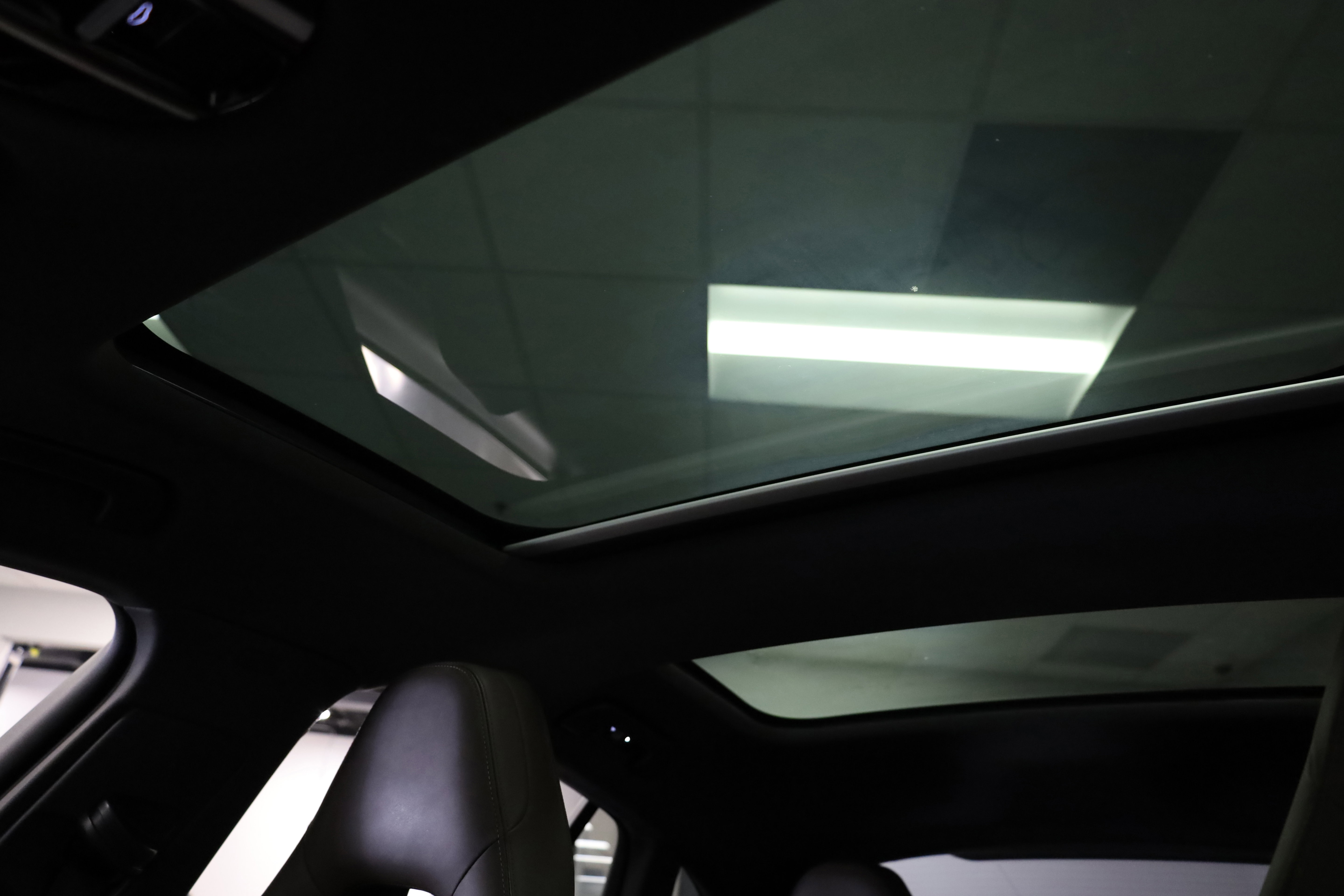 Used 2018 Porsche Panamera 4S image 38