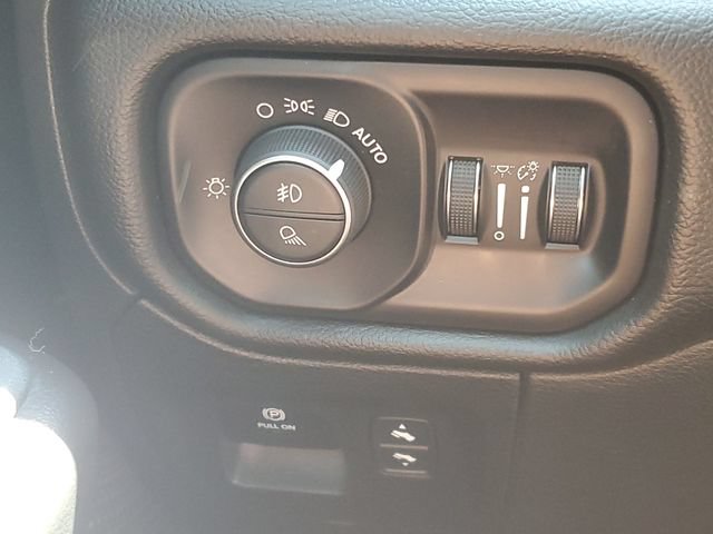Used 2025 RAM 1500 Big Horn AWD/4WD image 18