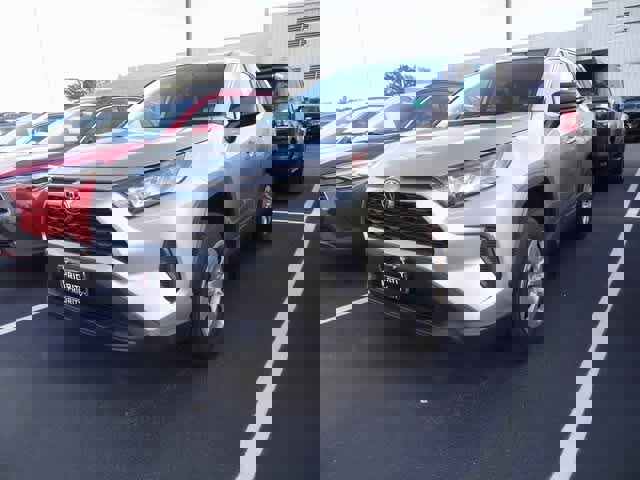 Used 2022 Toyota RAV4 LE