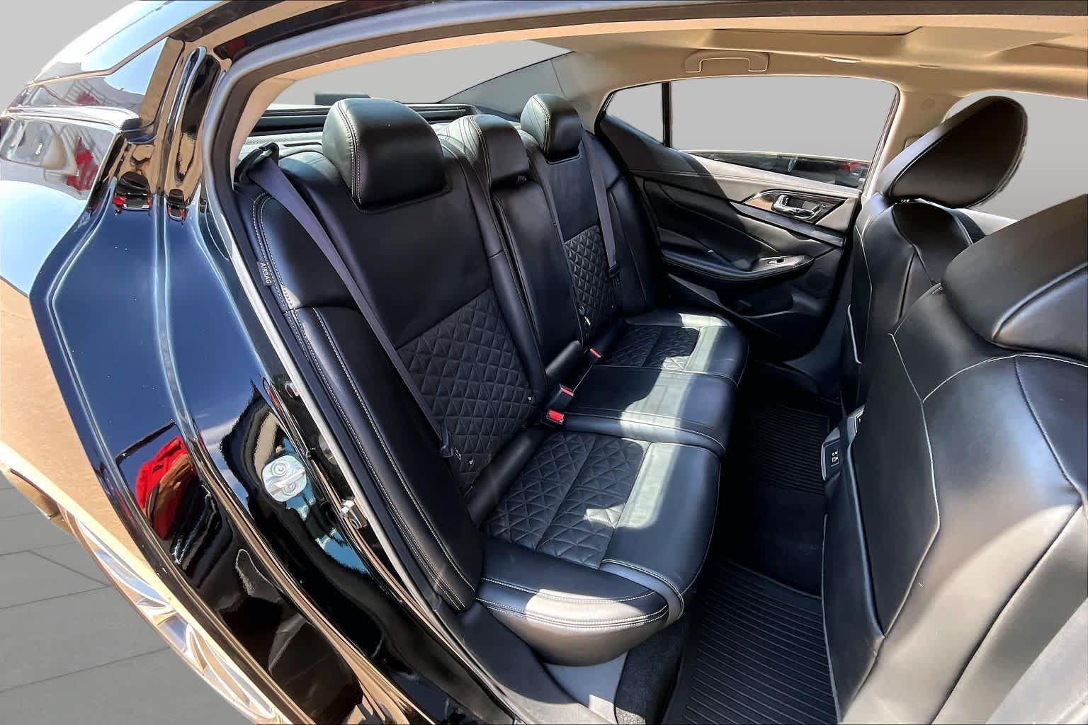 Used 2020 Nissan Maxima Platinum w/ Sport Mat Group FWD image 21
