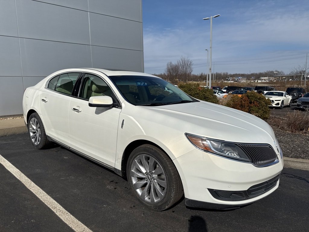 Used 2013 Lincoln MKS image 1