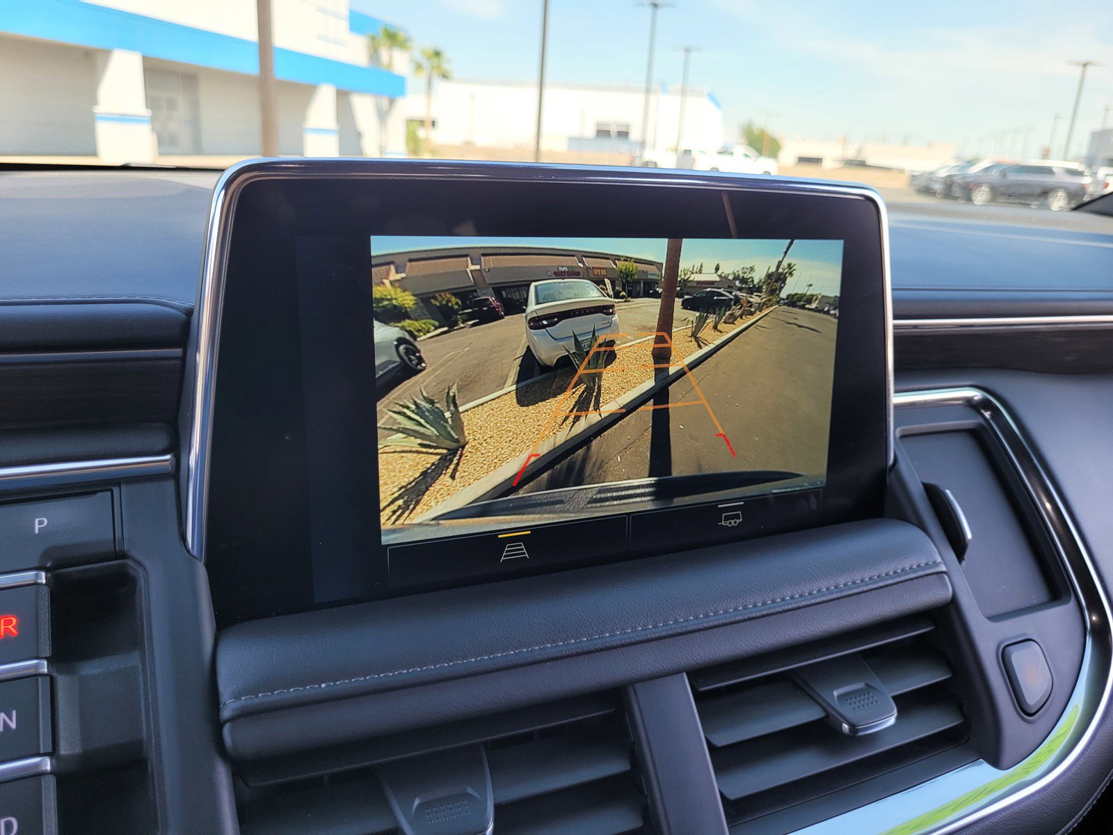 Used 2024 Chevrolet Tahoe LT RWD image 17