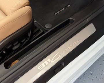 Used 2022 Porsche 911 Carrera image 13