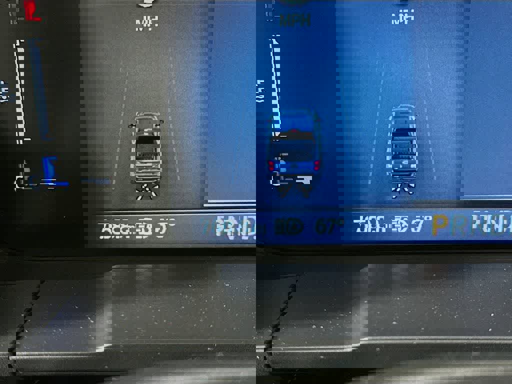 Certified 2025 Ford Maverick XLT w/ XLT Luxury Package image 18