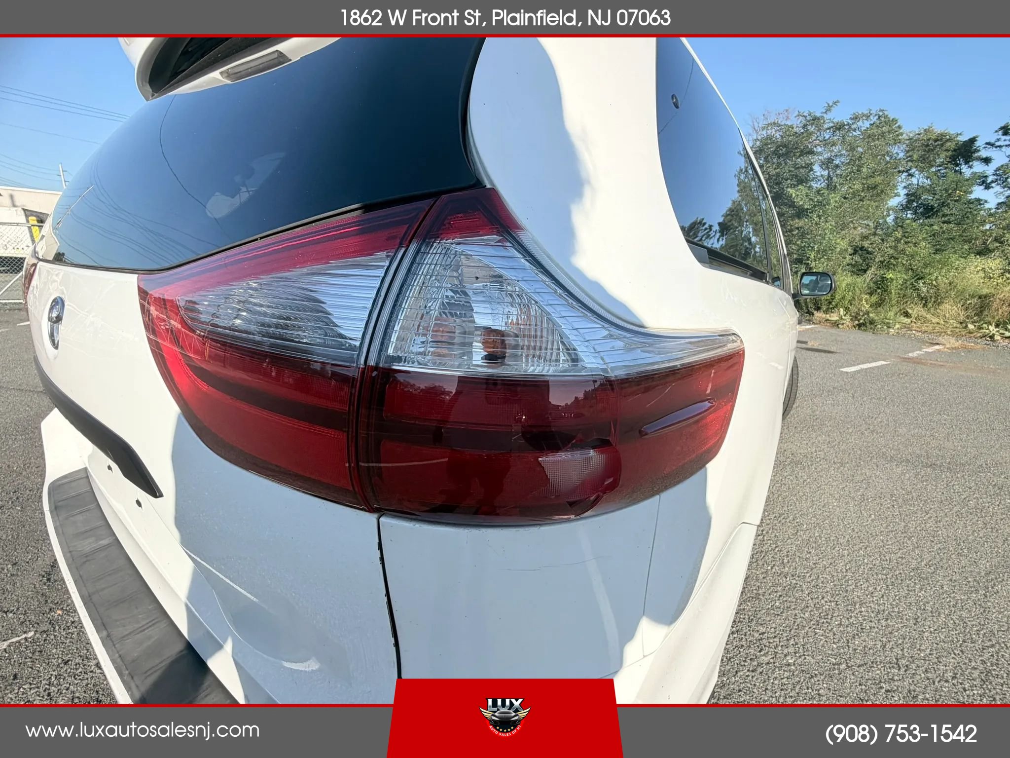 Used 2020 Toyota Sienna L FWD image 25